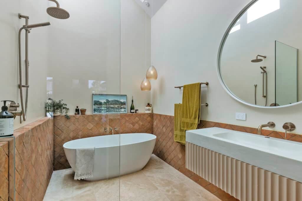 What Should Auckland Homeowners Know Before Starting a Bathroom Renovation? A Homeowner’s Guide to Costs, Timelines, Consent & Planning