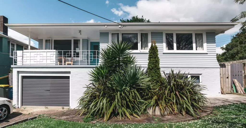Suburban Residence Exterior
